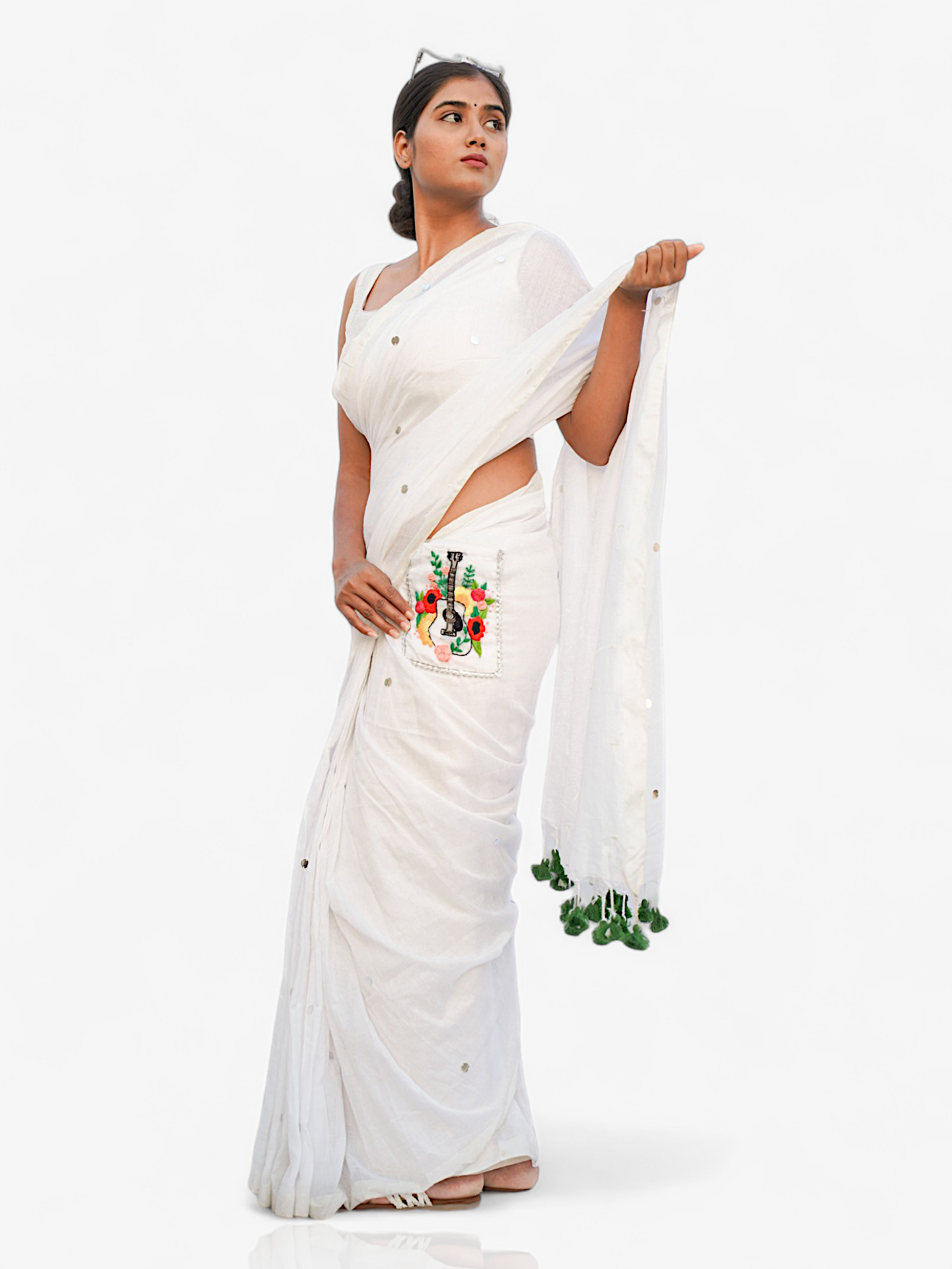 Rhythmic Bloom – Embroidery Pocket Saree - Kozylook