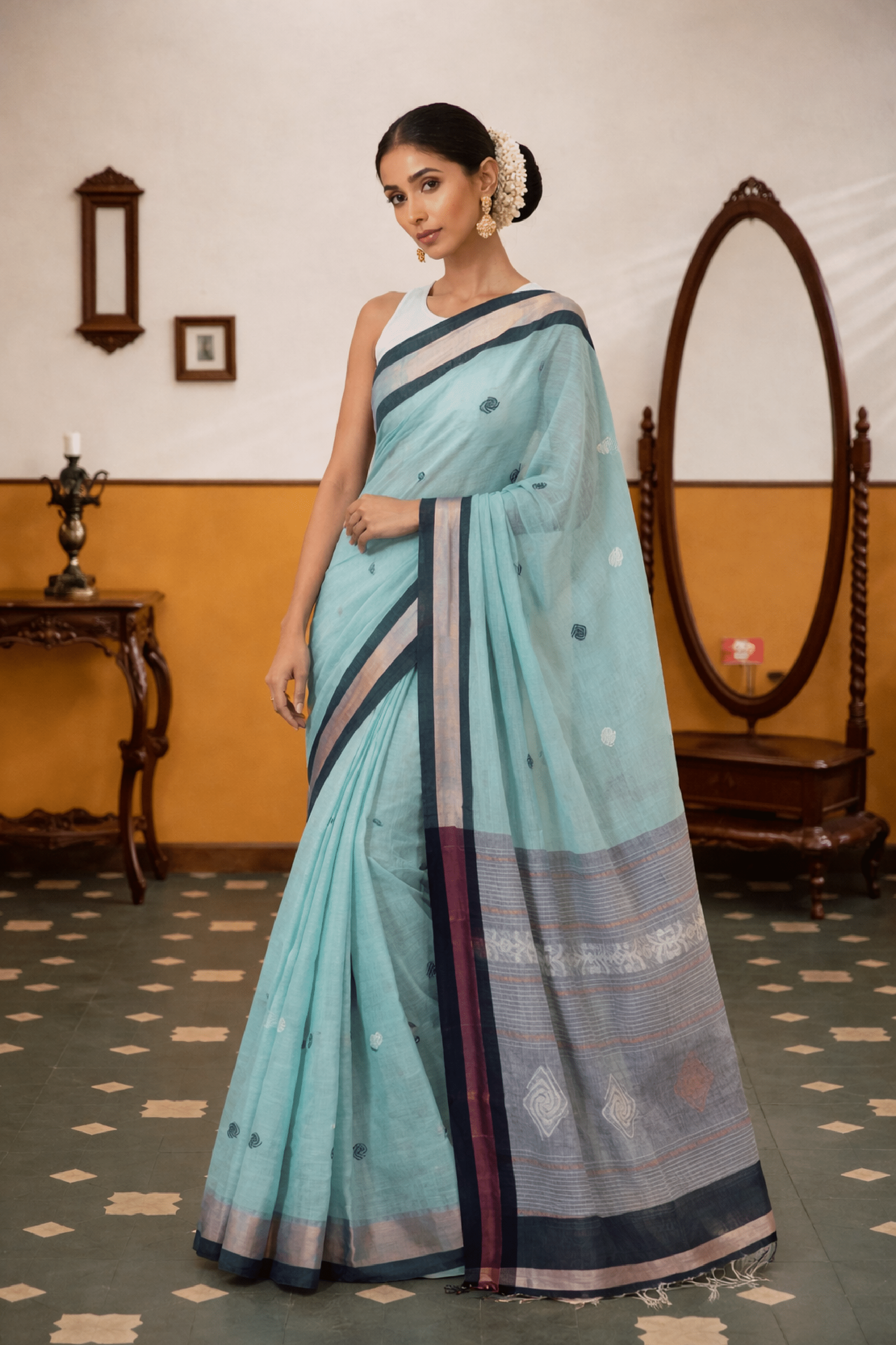 Bluebonnet Whispers – Handwoven Jamdani Saree