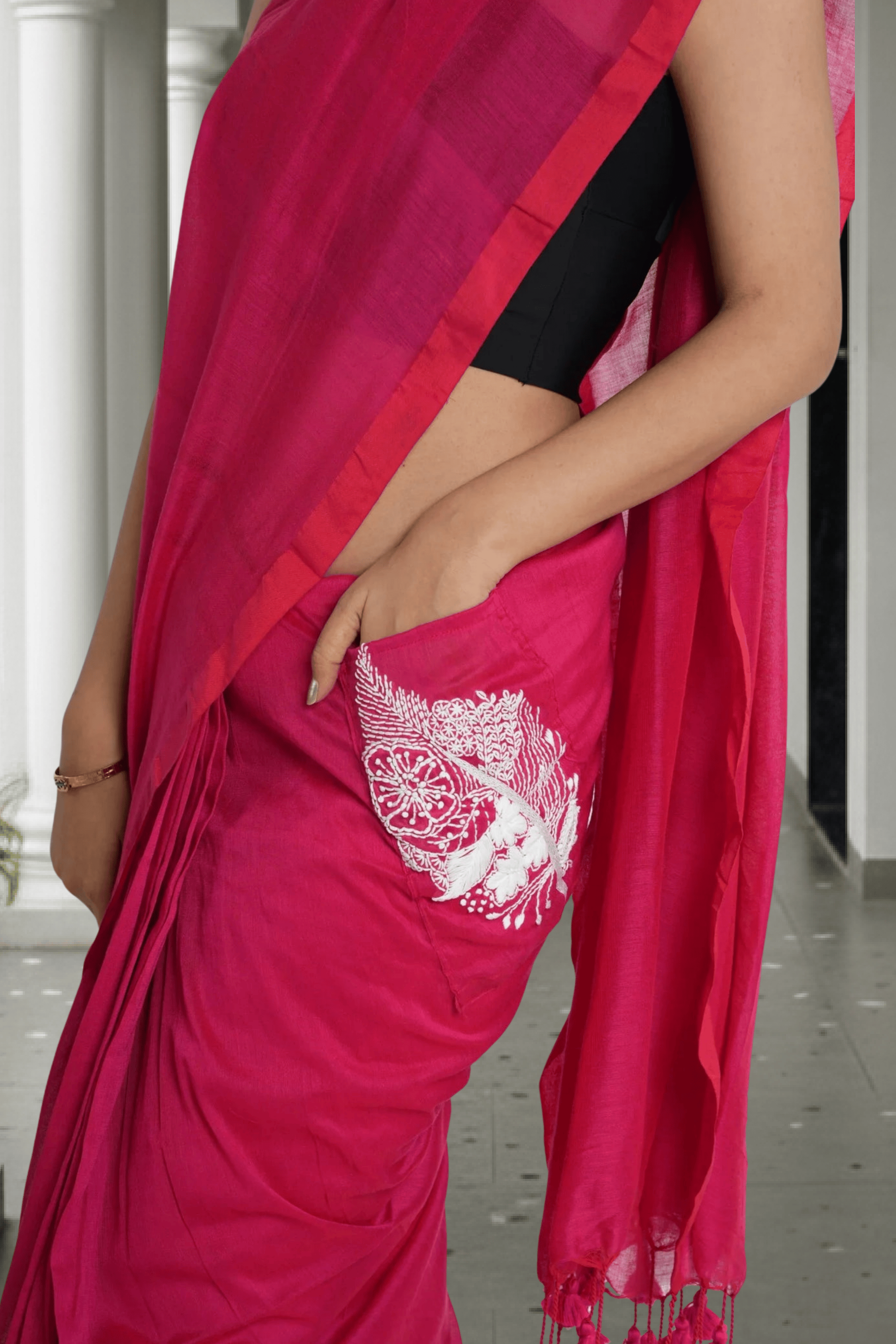 Beauty Beholds – Pre-Stitched Linen Saree