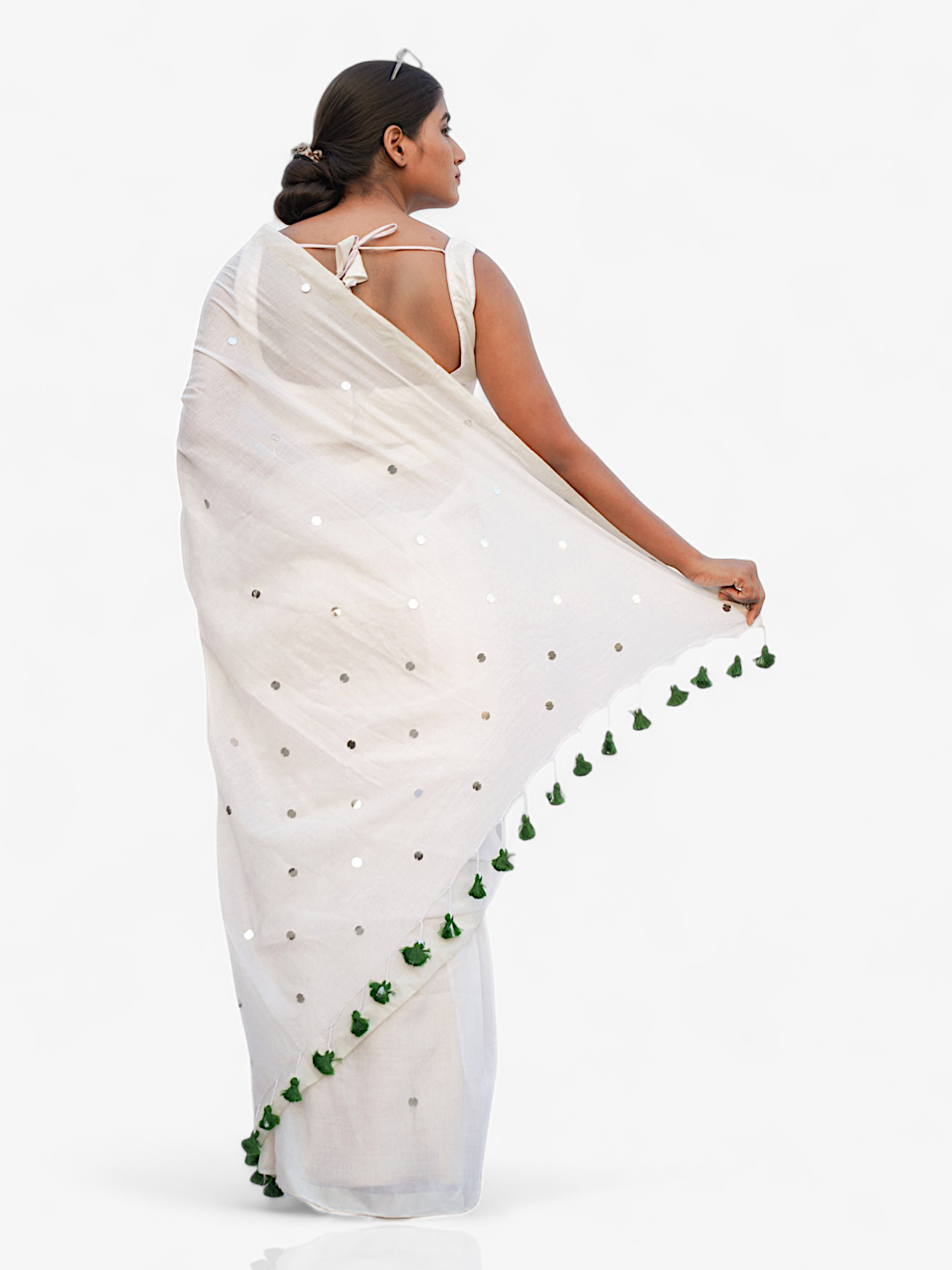 Rhythmic Bloom – Embroidery Pocket Saree - Kozylook