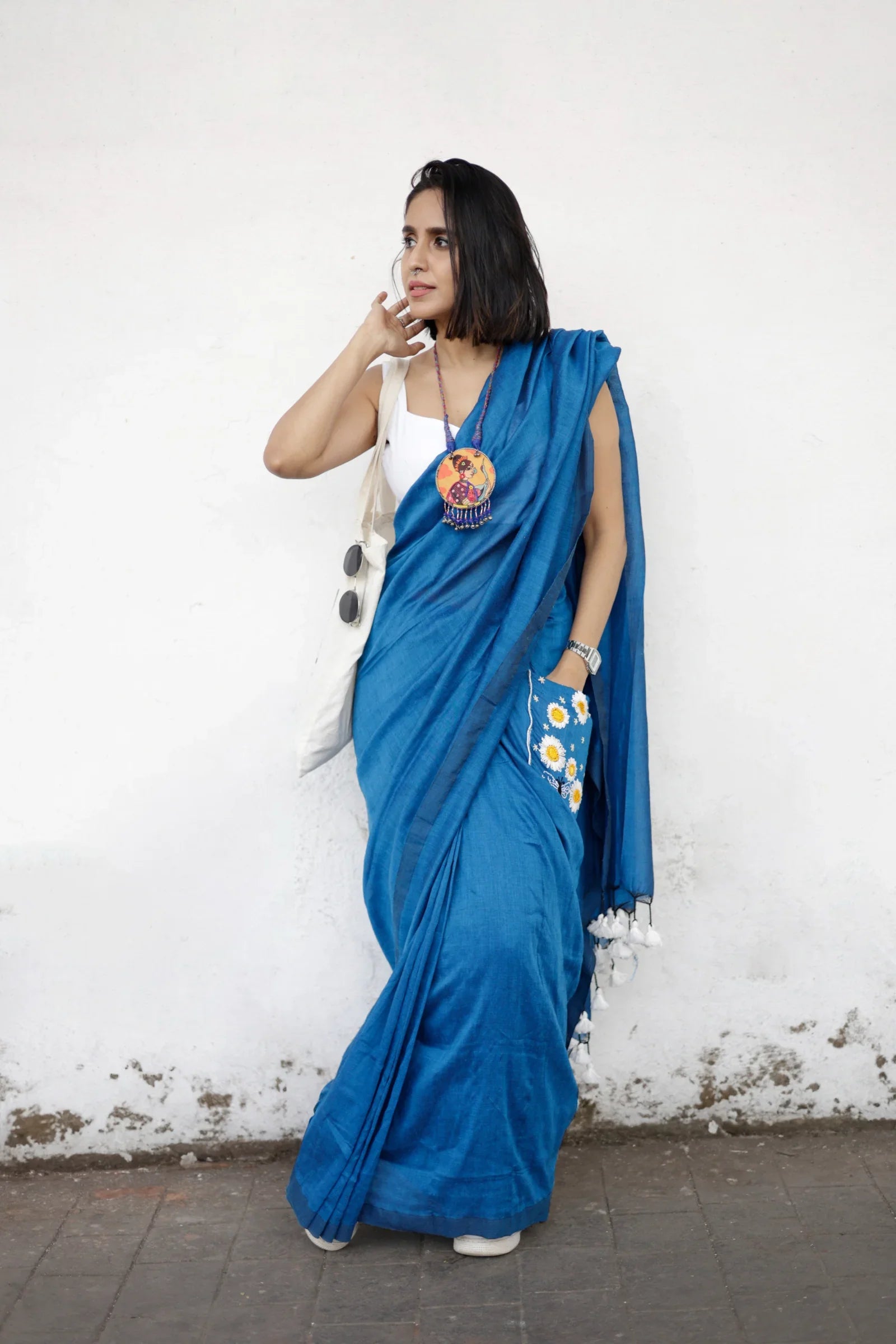 Daisy Dawn – Ready to Wear Pocket Saree with Floral Embroidery - Kozylook