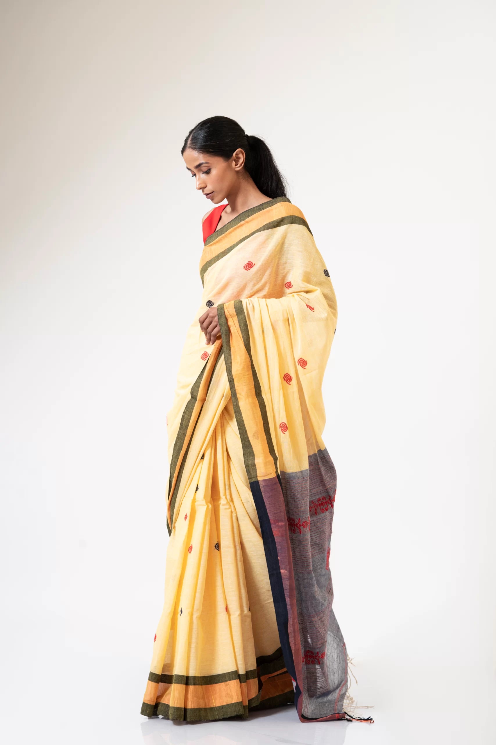 Little Yellow Blanket – Handwoven Jamdani Saree with Minimalist Design - Kozylook