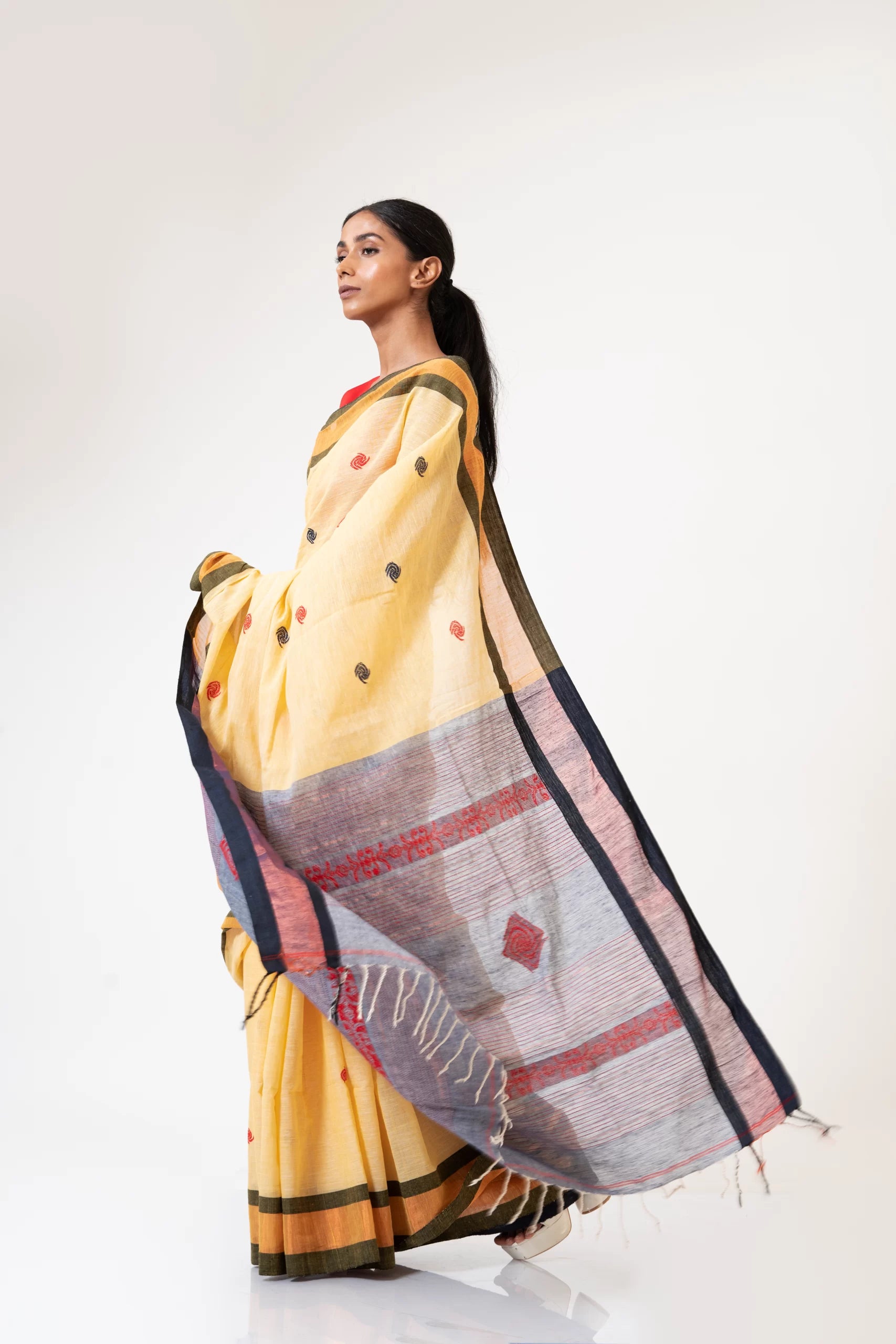 Little Yellow Blanket – Handwoven Jamdani Saree with Minimalist Design - Kozylook