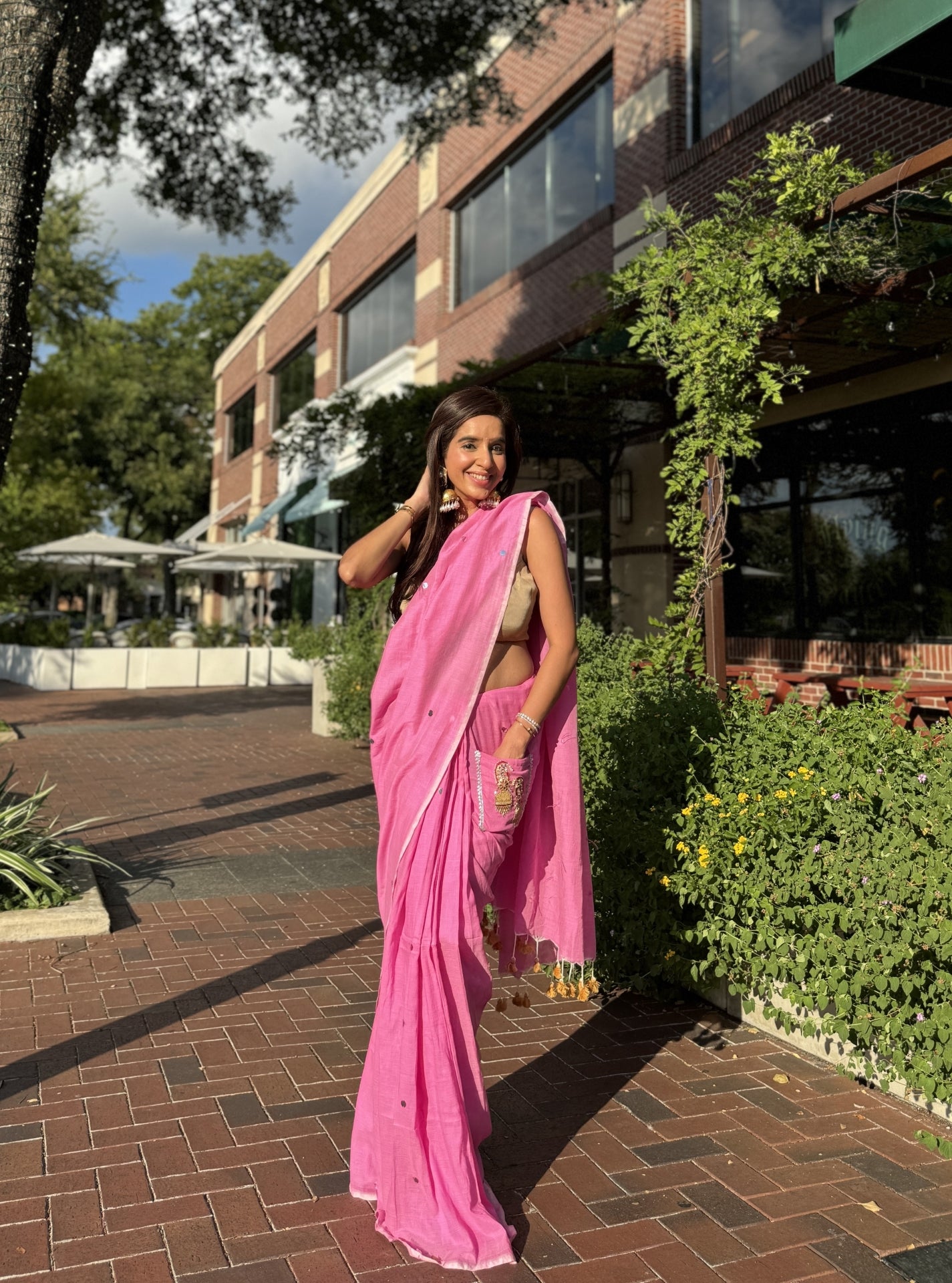 Valentino Jhumka – Ready-to-Wear Pocket Saree with Jhumka Embroidery - Kozylook